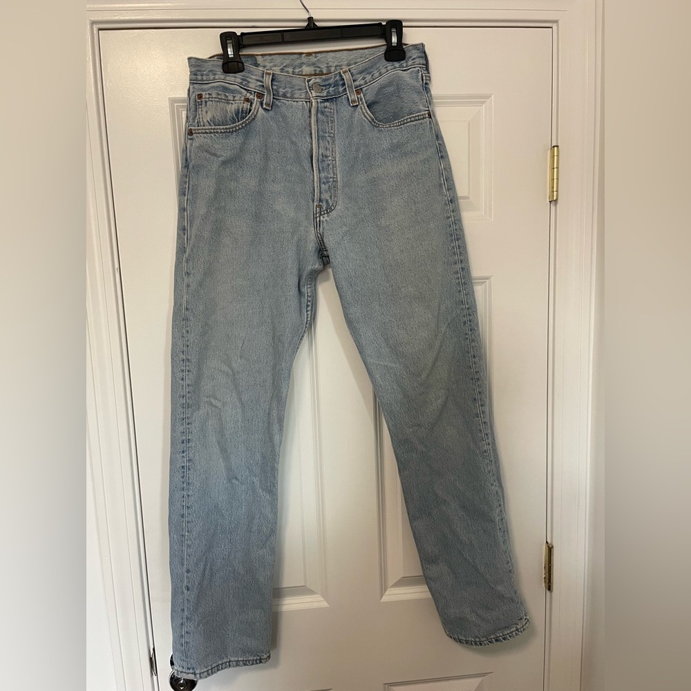 Levis jeans
